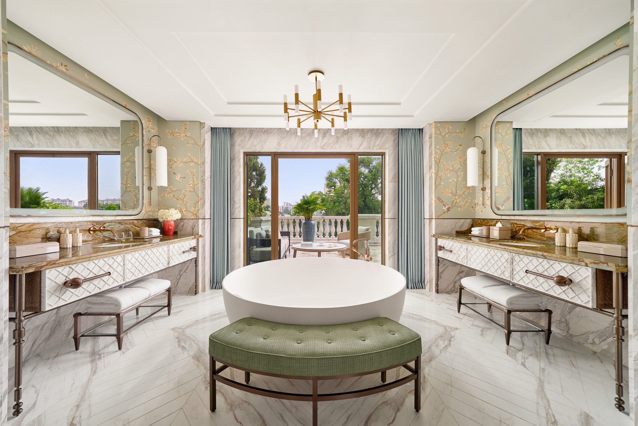 HERITAGE SUITE