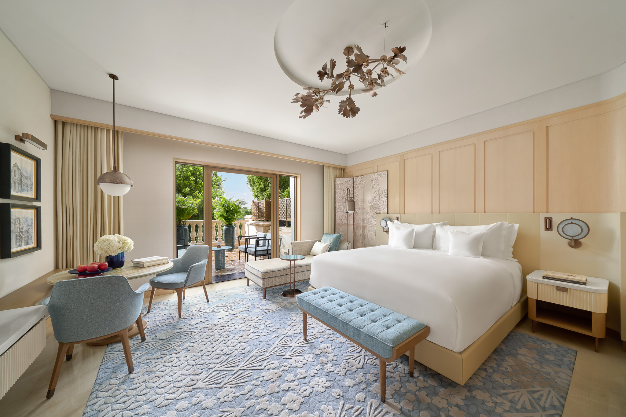 SIGNATURE LAKE VIEW TERRACE KING