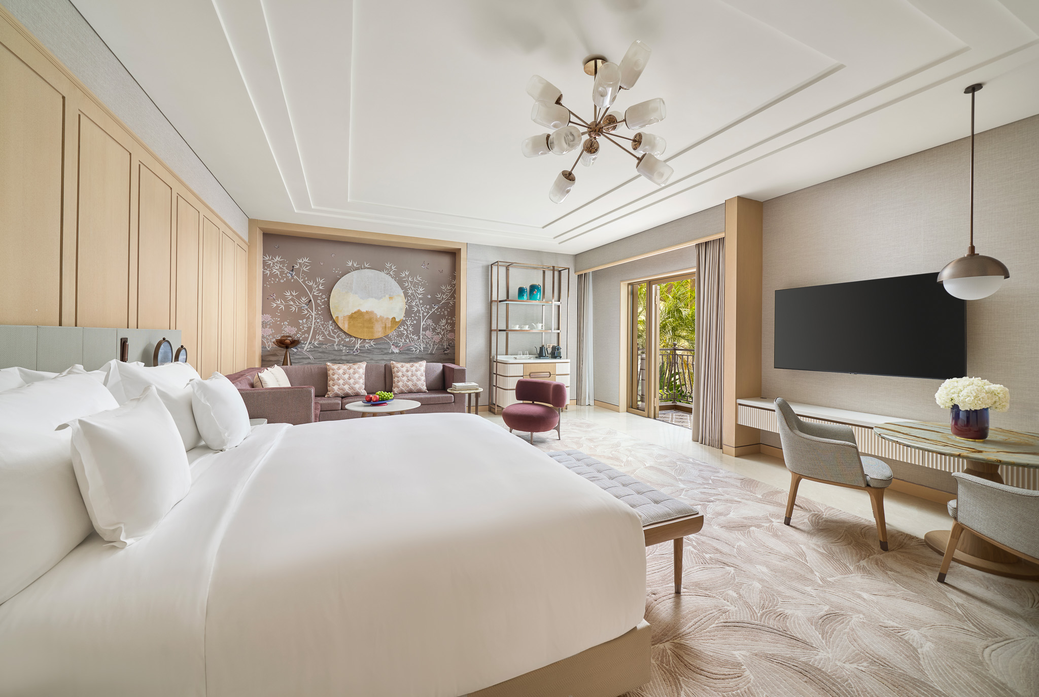 POOL VIEW SUITE